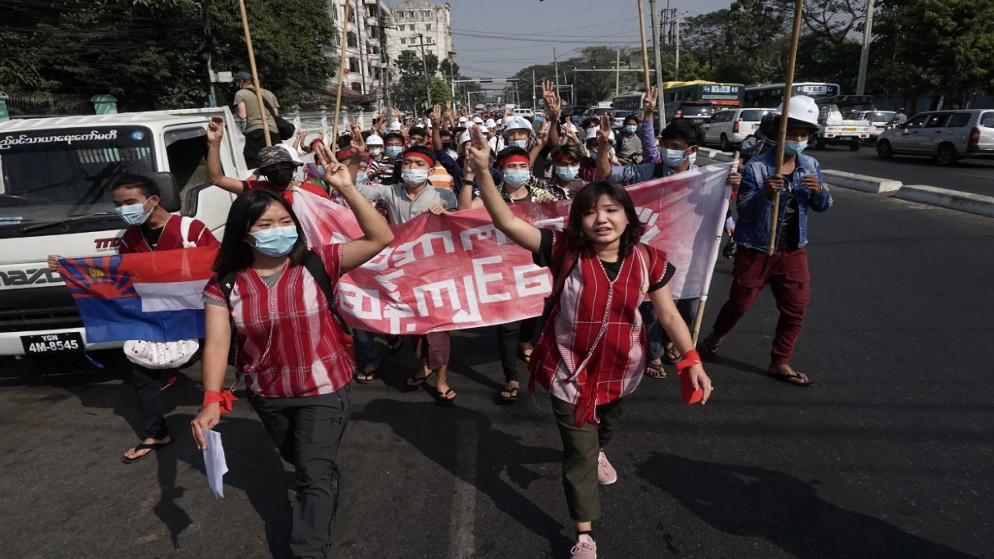 مئات ينضمون لاحتجاج ضد الانقلاب في كبرى مدن ميانمار