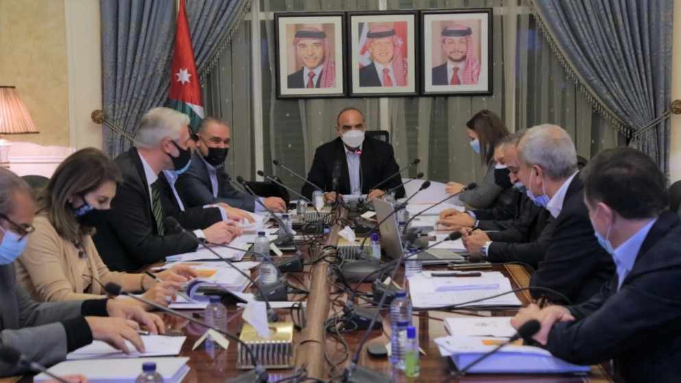 الخصاونة: المعيقات البيروقراطية تشكل العائق الأكبر أمام الاستثمارات