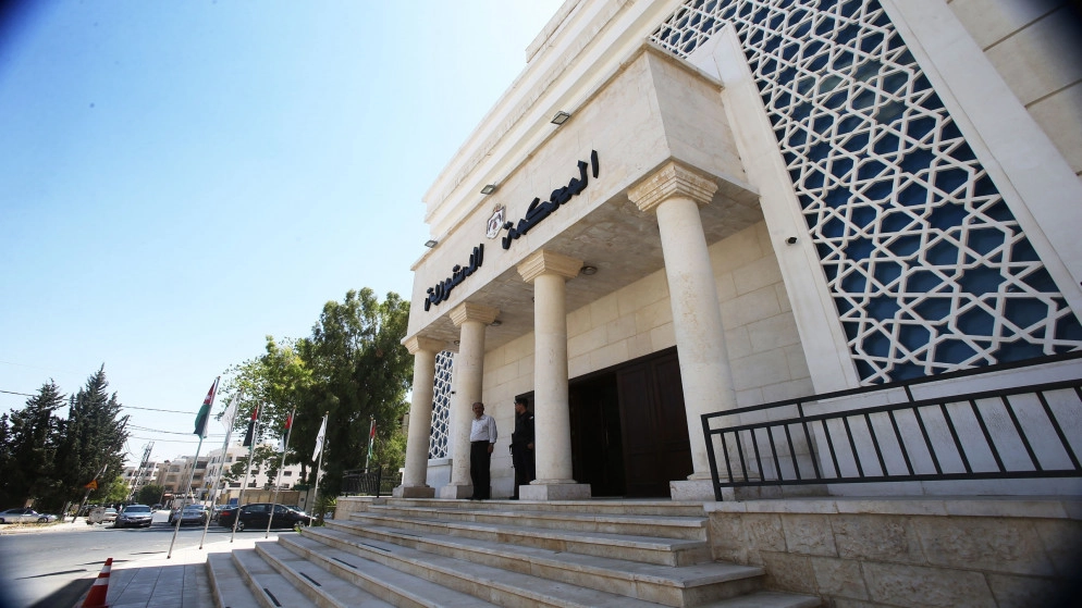 تعليق عمل المحكمة الدستورية أسبوعا