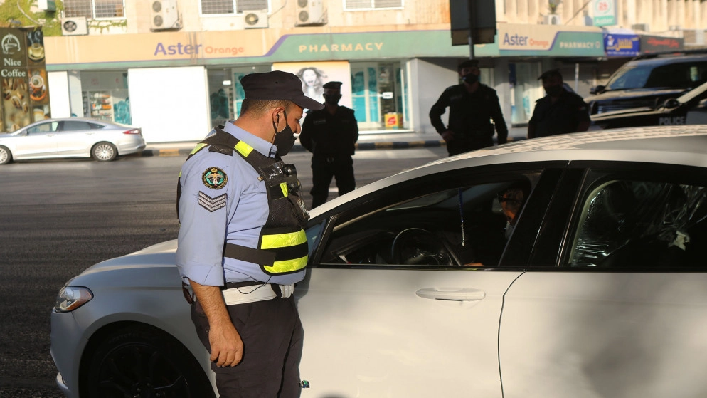 وزير الداخلية يوجّه بإعداد قائمة بأسماء مخالفي الحجر الصحي والإعلان عنها