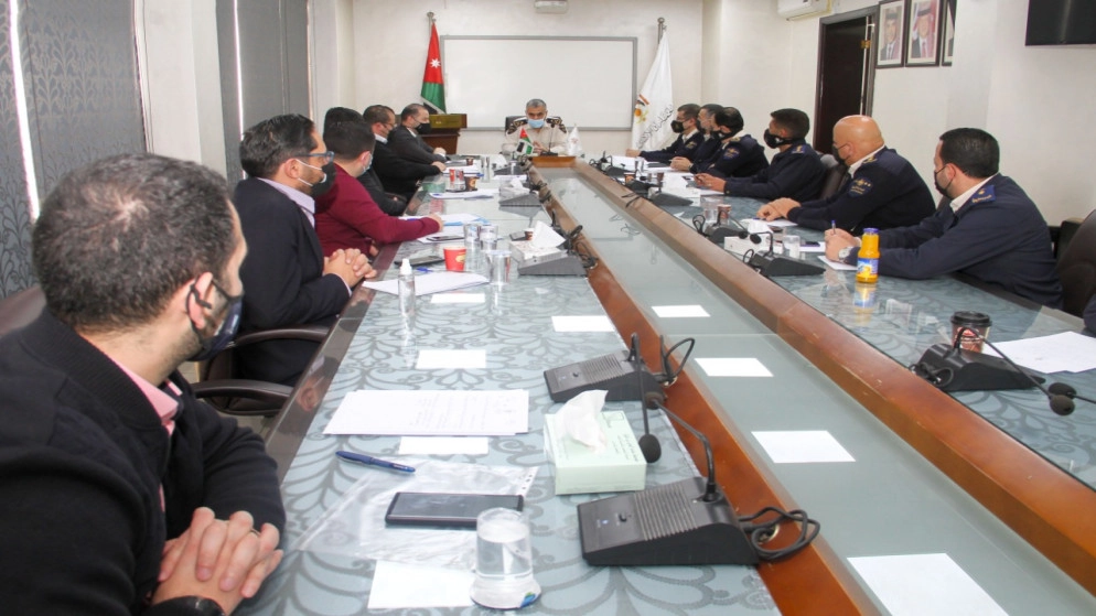 مدير الجمارك يلتقي ممثل وأعضاء قطاع الصناعات الجلدية والمحيكات