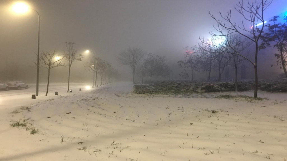 طقس العرب: اندفاع كميات جديدة من السحب الركامية يؤدي لتزايد الهطل الثلجي