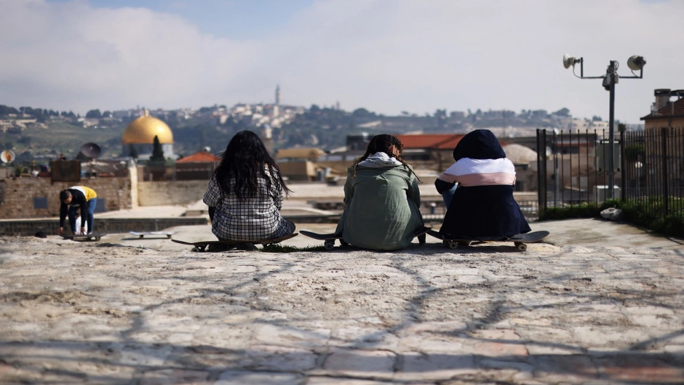 الموافقة على تطعيم 100 ألف عامل فلسطيني ضد الفيروس