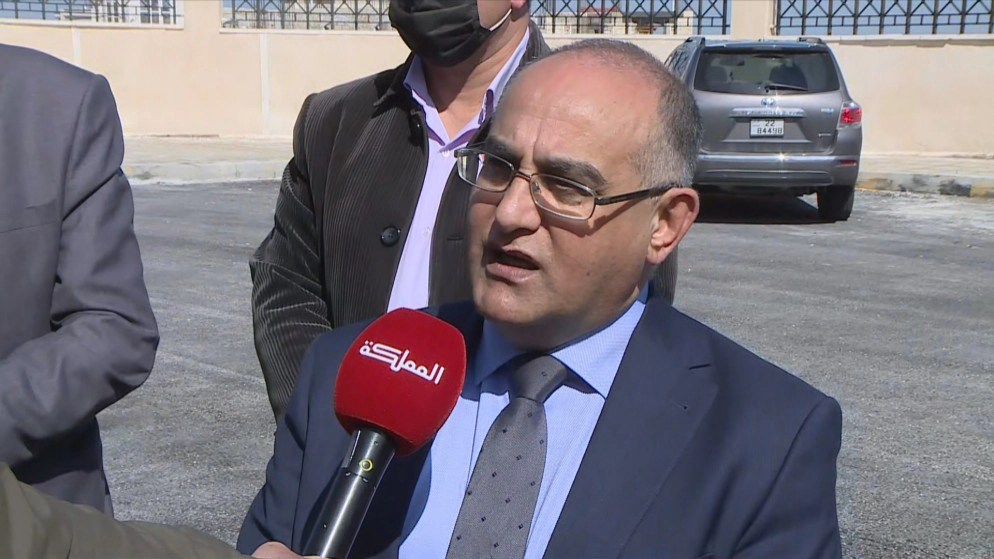 تسريب مياه جوفية لمركز ثقافي إربد من مبنى المسرح