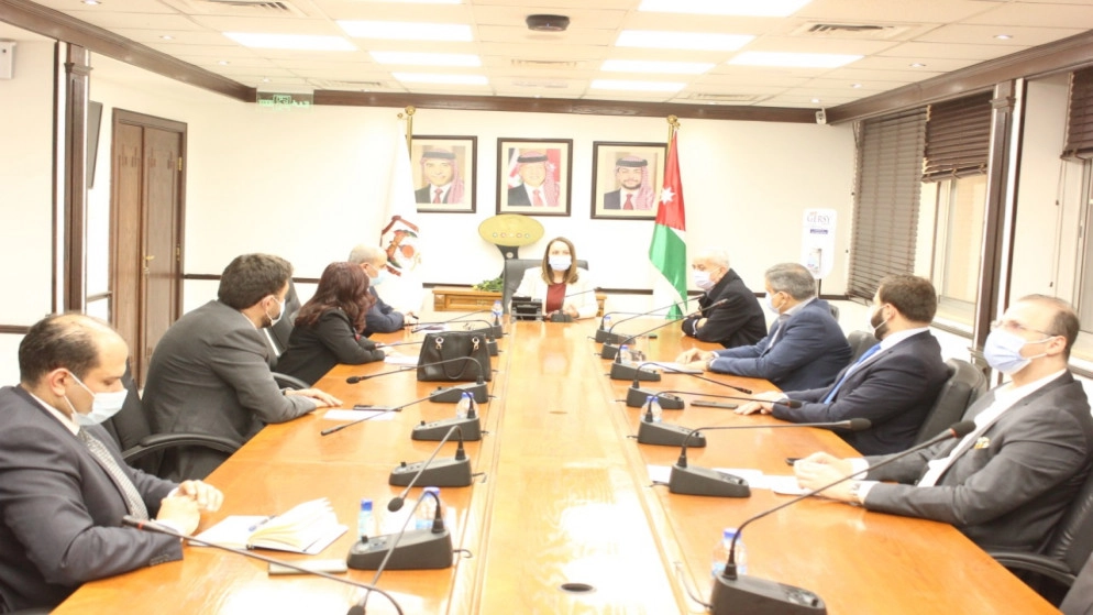 سعي إلى اعتماد سياسات تمكين الصناعة المحلية لزيادة صادراتها