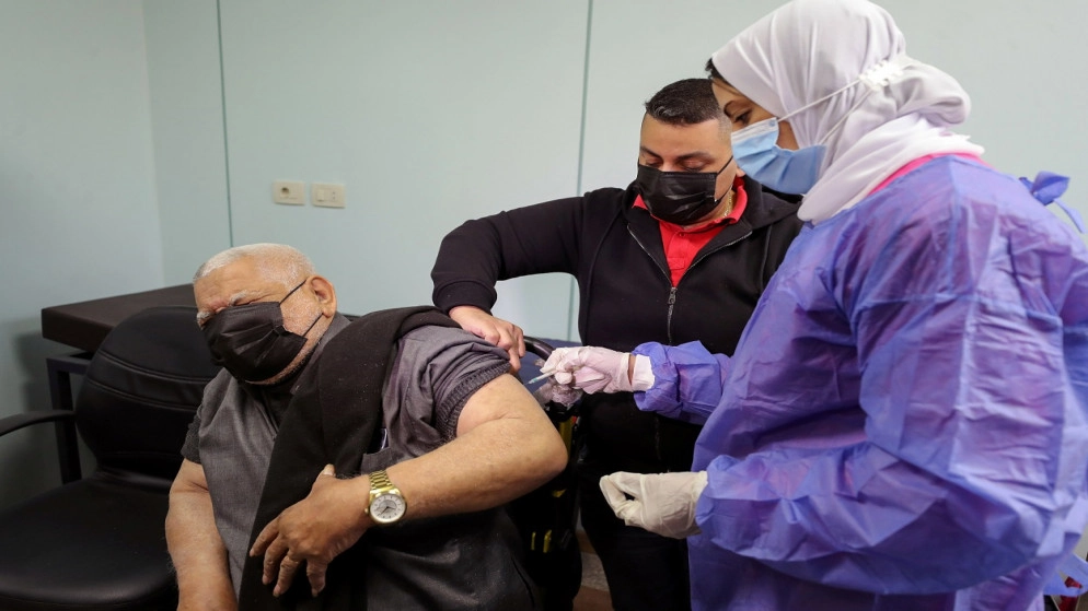 41 وفاة و581 إصابة جديدة بالفيروس في مصر