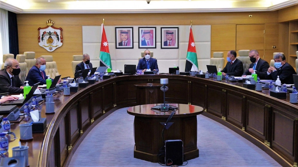 إعفاء القطاعات المغلقة من رسوم التراخيص والمسقفات بما يتناسب مع مدة الإغلاق
