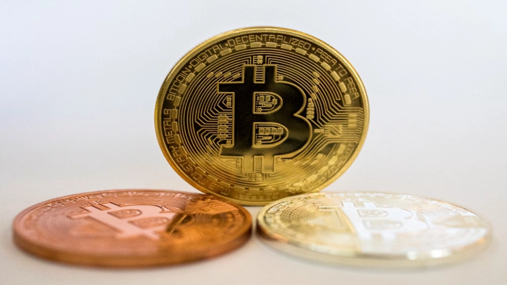 بيتكوين تتجاوز لأول مرة عتبة 60 ألف دولار
