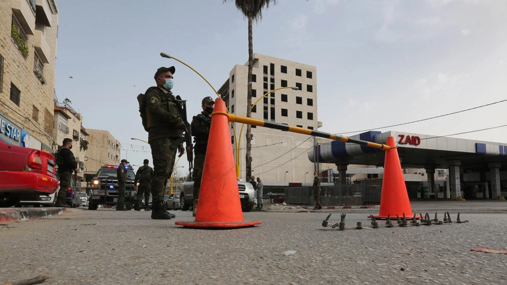 الفلسطينيون يتلقون 62 ألفا من لقاحات "فايزر" و"أسترازينكا"