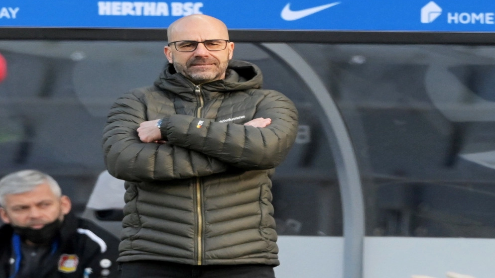 ليفركوزن يقيل بوس ويعين فولف بدلا منه