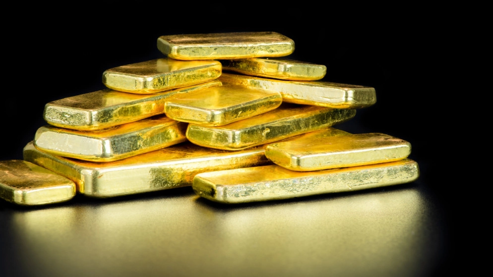 ارتفاع الذهب مع انخفاض عائدات السندات الأميركية رغم ارتفاع الدولار