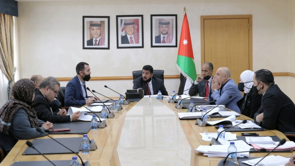 إقرار ثلثي مواد مشروع قانون مكافحة غسل الأموال وتمويل الإرهاب