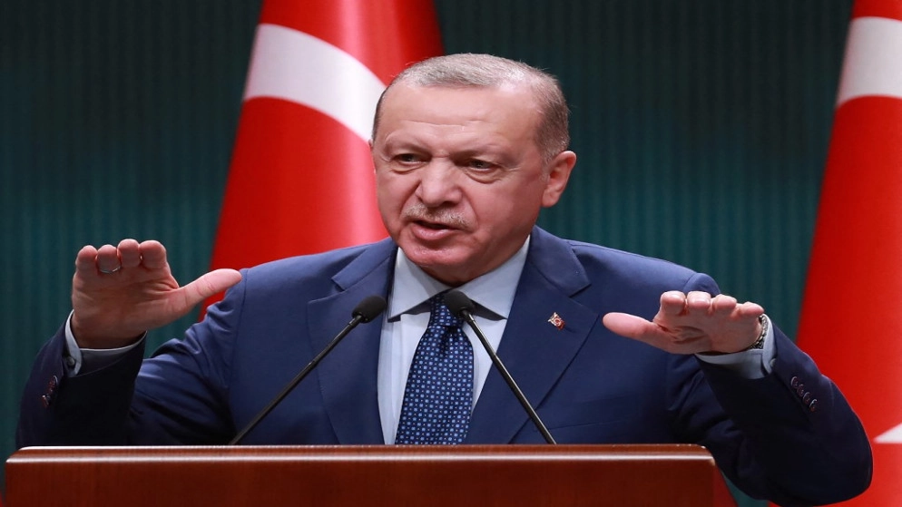 إردوغان يعتبر أن رسالة الضباط المتقاعدين تتضمن تلميحا إلى "انقلاب سياسي"