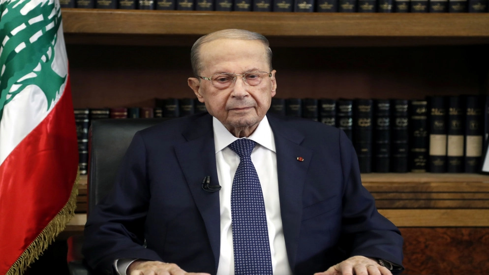 الرئيس اللبناني يُحمّل البنك المركزي مسؤولية الأزمة المالية