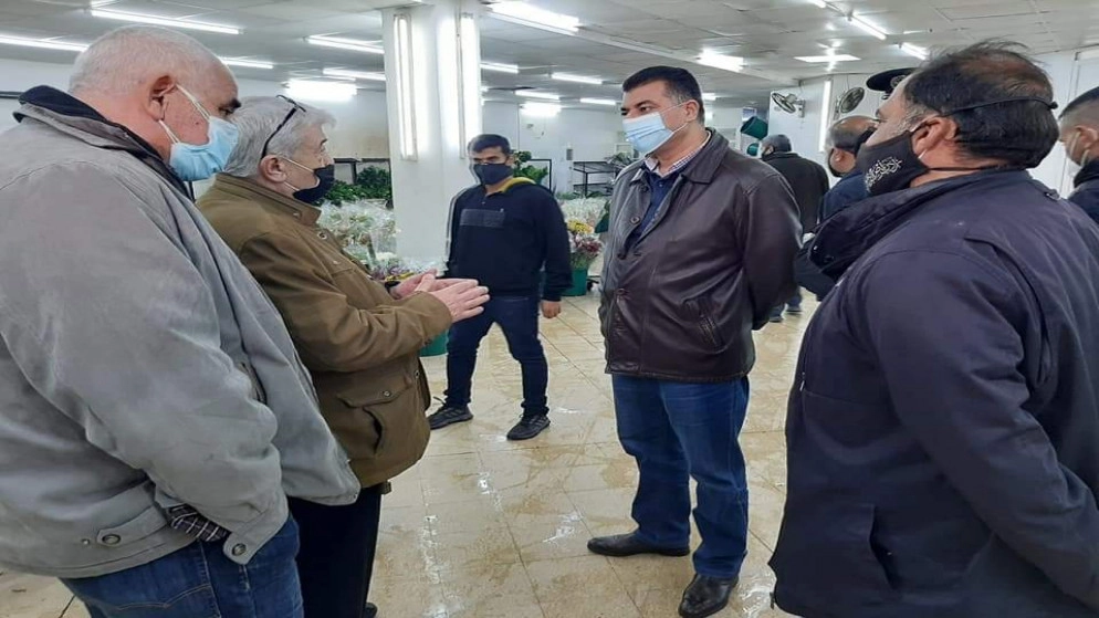 وزير الزراعة يتفقد بورصة الزهور