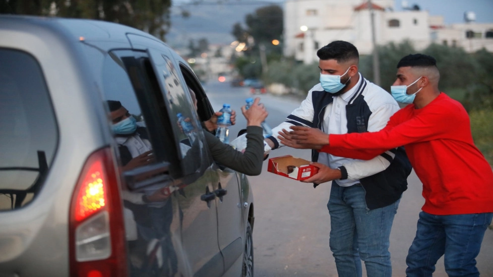 34 وفاة و988 إصابة جديدة بالفيروس في الأراضي الفلسطينية