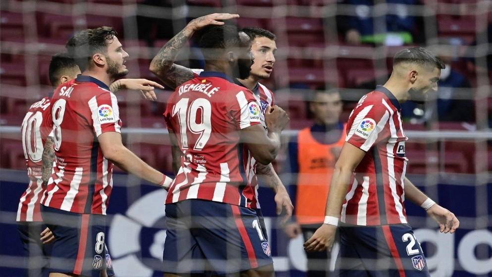 أتلتيكو مدريد ينفرد بالصدارة بعد فوزه 2-0 على هويسكا
