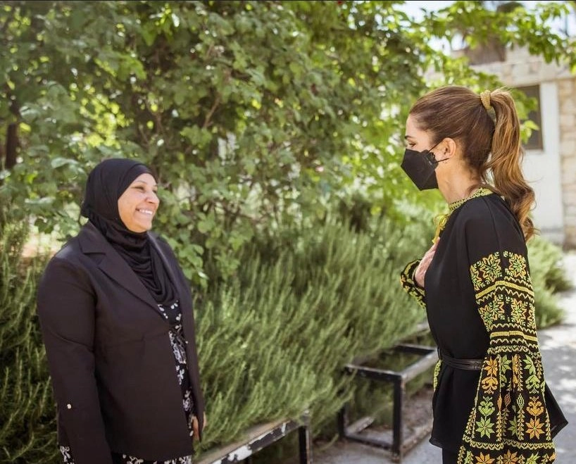 الملكة تلتقي عدداً من أصحاب المشاريع المدرة للدخل