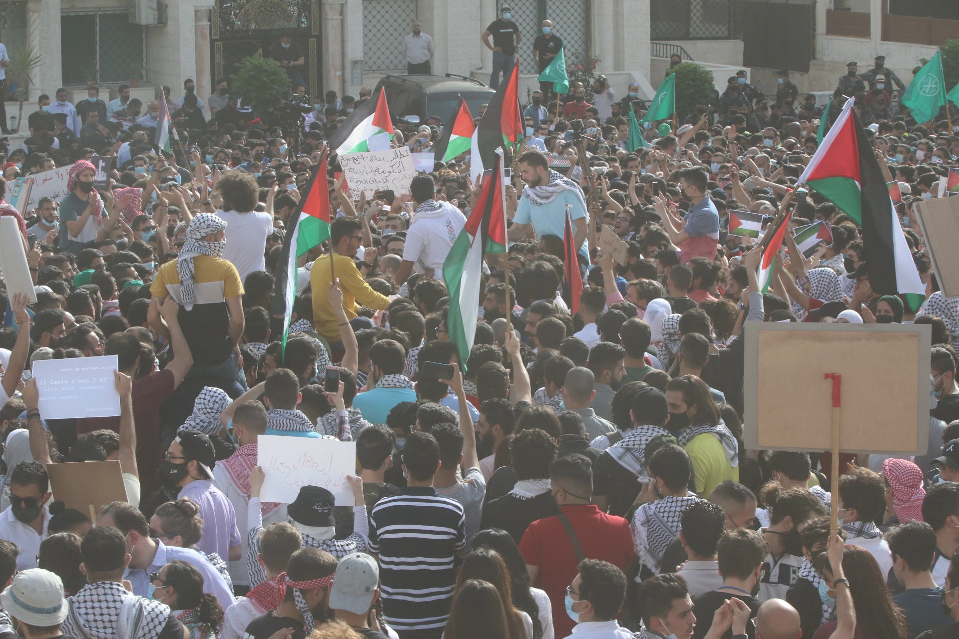 وقفات احتجاجية في عمّان وإربد تنديدا بالاعتداءات الإسرائيلية على القدس