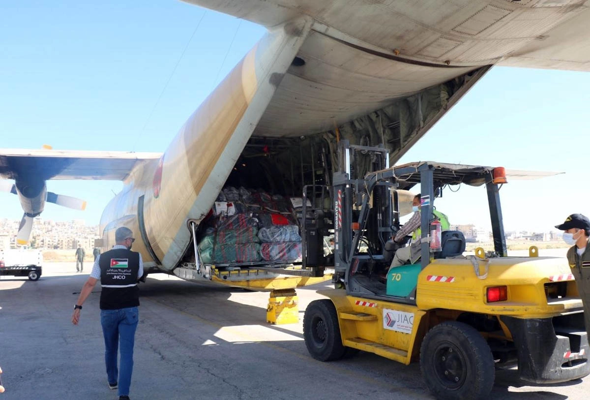 الهيئة الخيرية الأردنية الهاشمية تستقبل طائرتي مساعدات مغربية للفلسطينيين