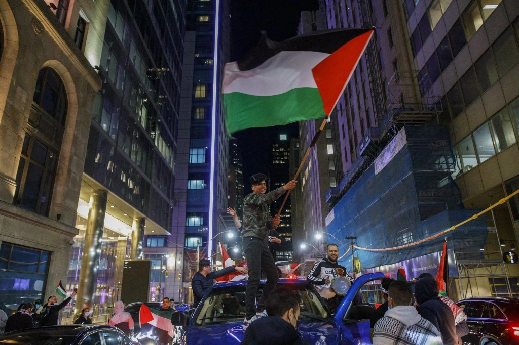 صدامات في مونتريال بين مؤيدين للفلسطينيين ومناصرين لإسرائيل وترودو يندد