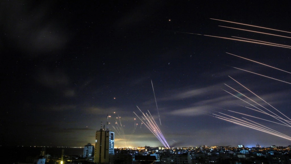 "سرايا القدس" تطلق رشقة صاروخية كبيرة نحو تل أبيب