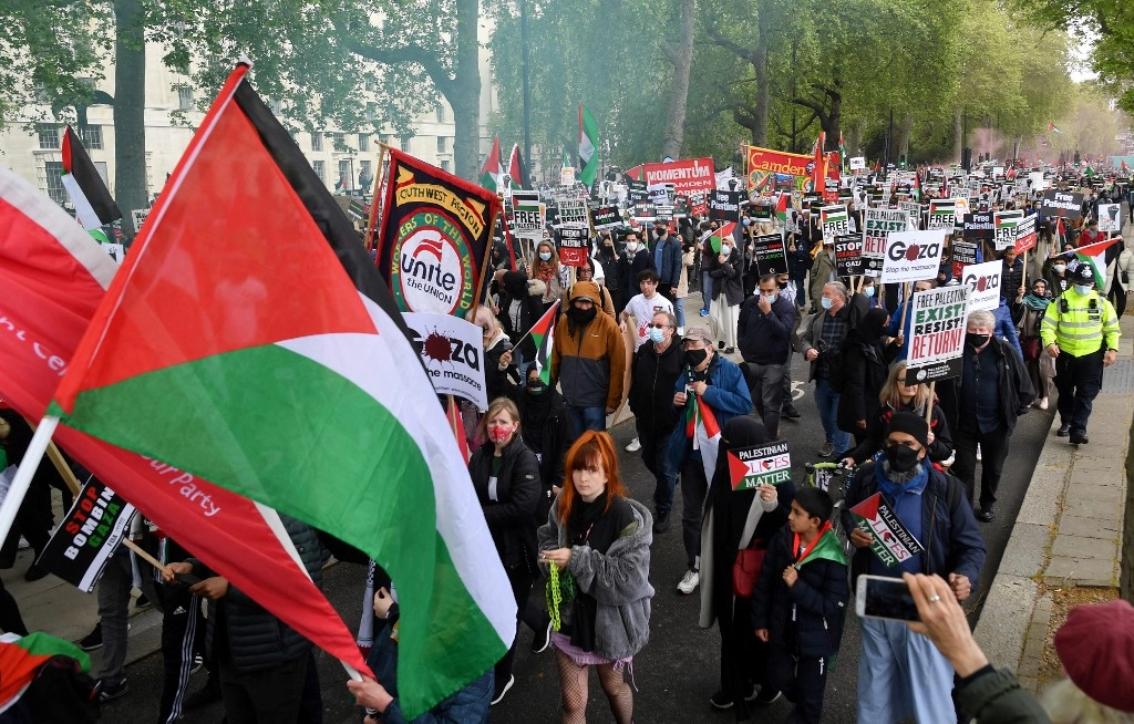 الآلاف يتظاهرون في بريطانيا وفرنسا دعما للفلسطينيين