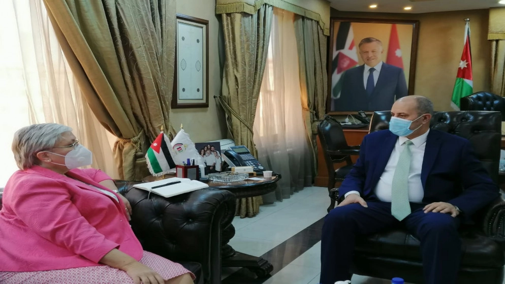 بحث التعاون بين الأردن وكندا في شؤون العمل