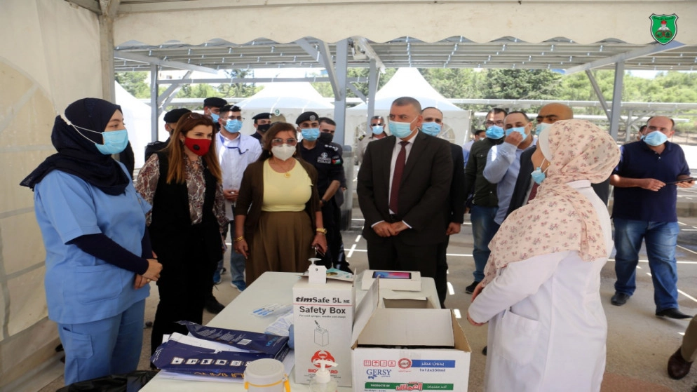 بدء استقبال راغبين بتلقي مطعوم كورونا في مركز جديد في الجامعة الأردنية