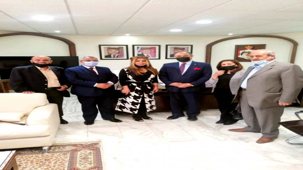 الحكومة تؤكد دعمها للمؤسسات المعنية بتدريب الإعلاميين