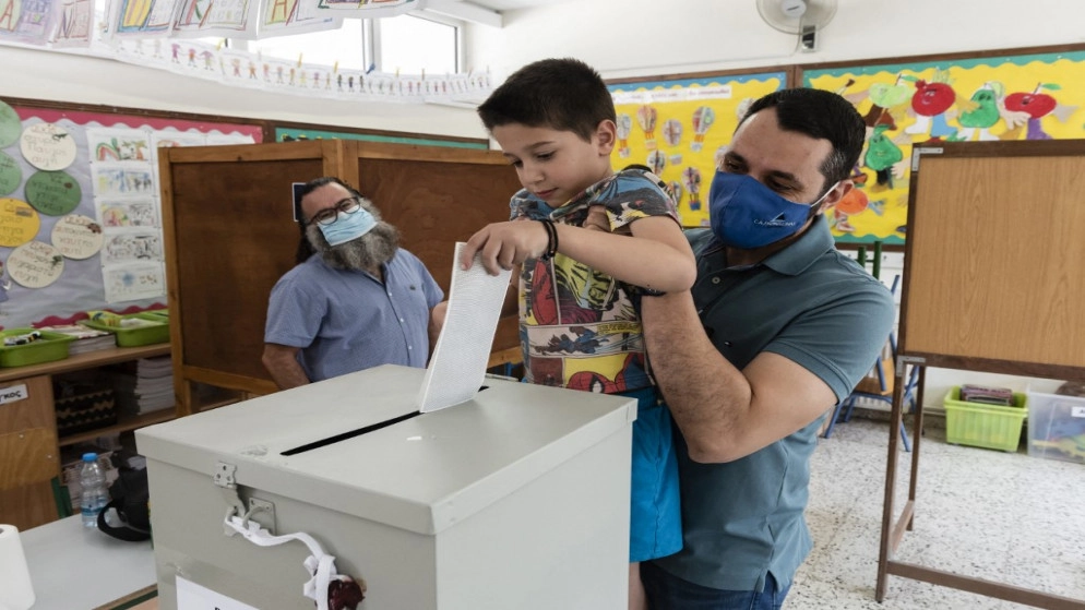 المحافظون يفوزون في انتخابات قبرص دون تحقيق أغلبية مطلقة