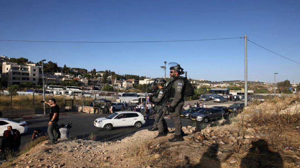قوات الاحتلال الإسرائيلي تعتقل طفلة فلسطينية من حي الشيخ جراح