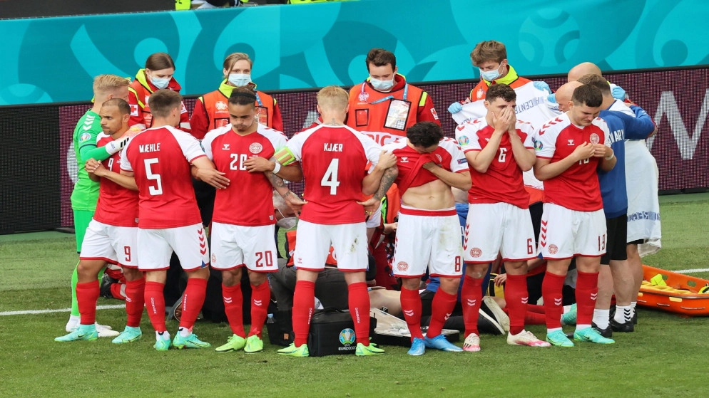 طبيب منتخب الدنمارك "لقد أعدنا كريستيان الى الحياة"
