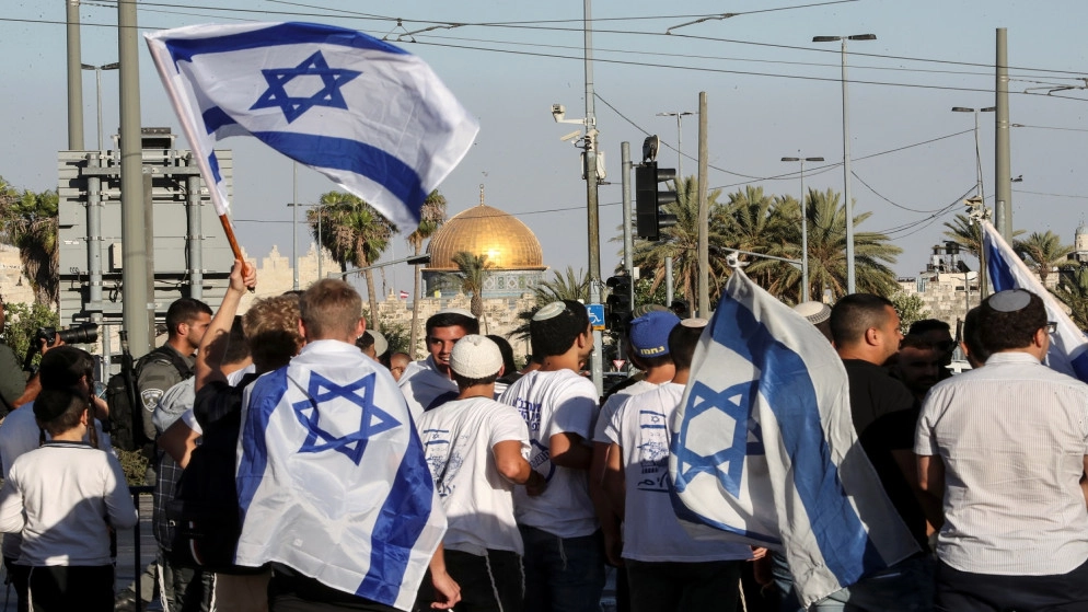 مسيرة الأعلام الإسرائيلية تقتحم منطقة باب العامود في القدس