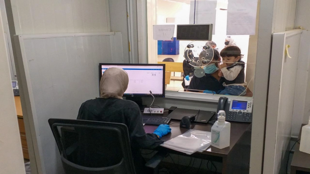 إعادة فتح مراكز تسجيل للاجئين في عمّان وإربد والمفرق