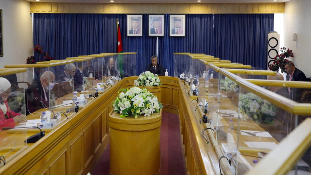 التقاعد المبكر "يستنفد" الموارد المالية لمؤسسة الضمان الاجتماعي