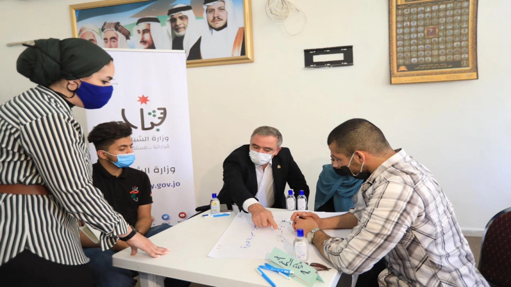 وزير الشباب يؤكد أهمية المبادرات والبرامج التثقيفية والمهارات الحياتية بين الشباب