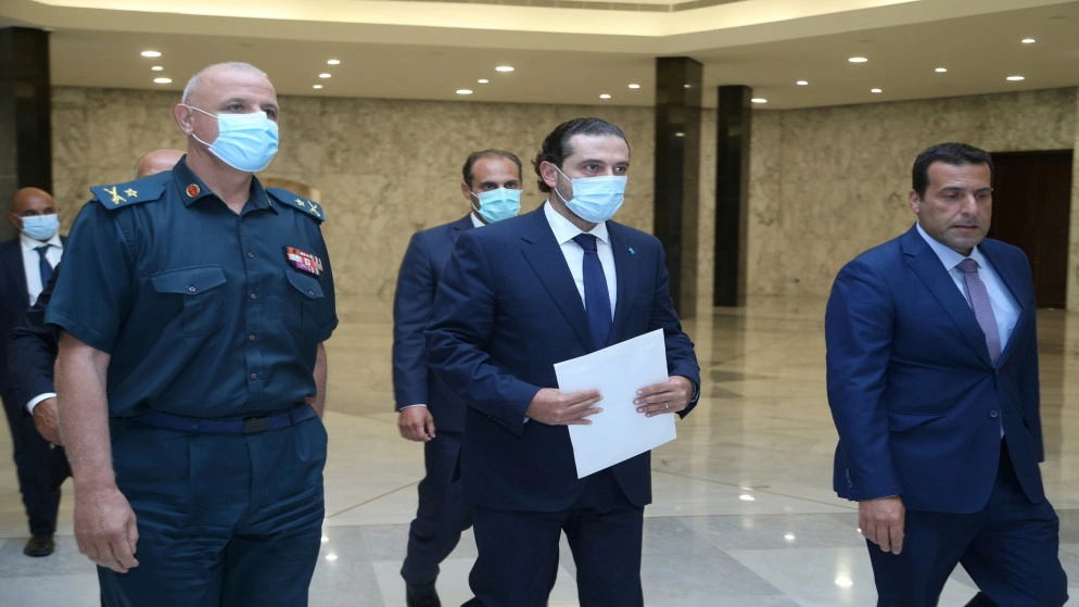 رئيس الوزراء اللبناني المكلف يقدم تشكيلة حكومته إلى ميشال عون
