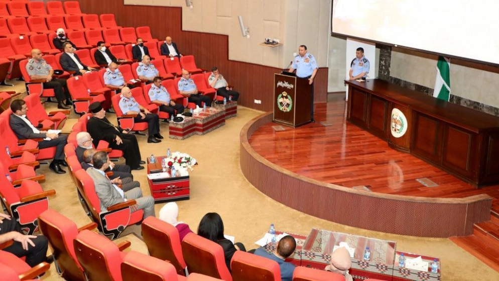 مدير الأمن العام يطلب إعطاء أولوية للتحقيق والفصل بشكاوى التعدي والضرب والتعذيب