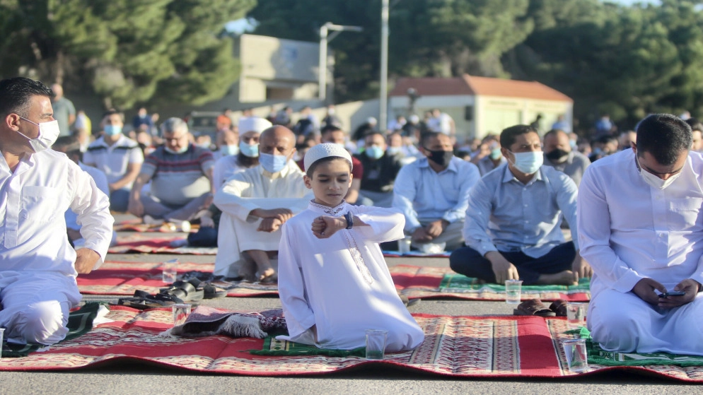 إقامة صلاة عيد الأضحى الساعة 6:30 صباح الثلاثاء