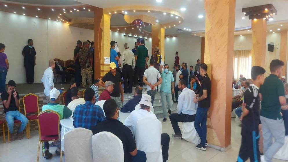 3 آلاف مراجع لمركز لإعطاء لقاح كورونا في جرش وشكاوى من الاكتظاظ