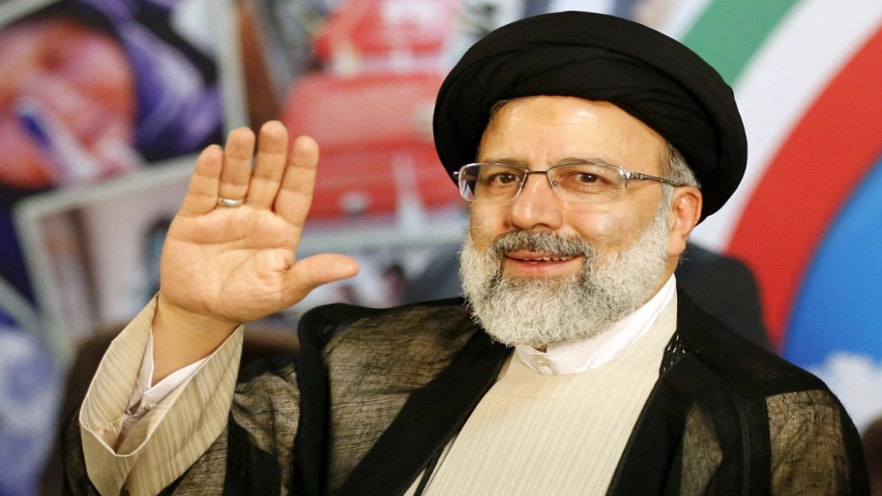 الرئيس الإيراني إبراهيم رئيسي يؤدي اليمين الدستورية الخميس