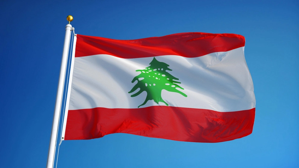 مدع عام لبناني يطلب مستندات من حاكم البنك المركزي