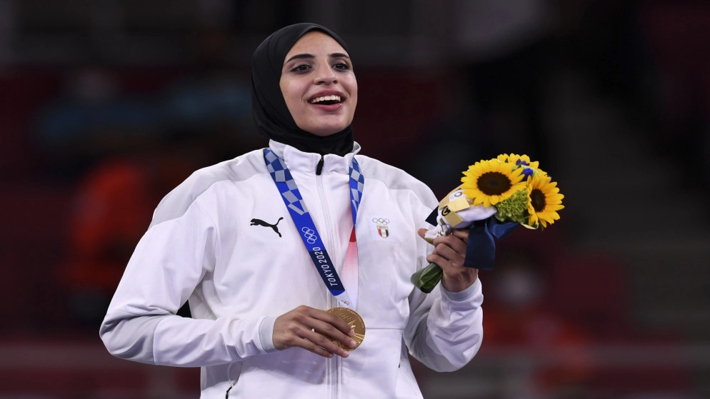 المصرية فريال أشرف تكلل يوما عربيا ذهبيا