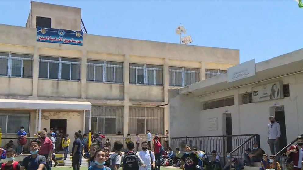 نقل طلبة في عبين إلى مدرسة مجاورة بعد قرار بإزالة مبنى قديم لمدرستهم