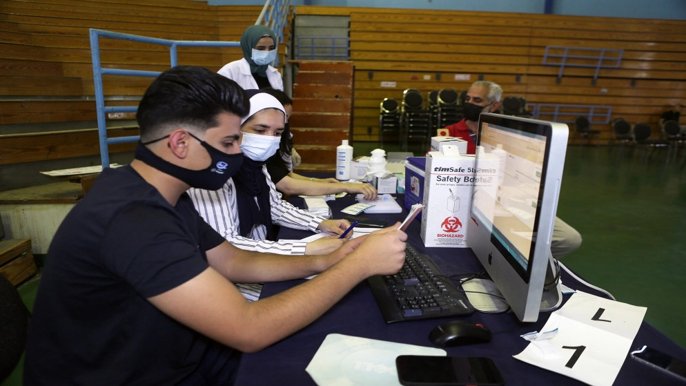 مراكز لتلقي جرعات لقاح كورونا في الأردن الخميس
