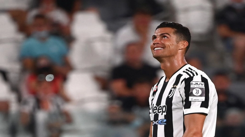أليغري يؤكد بقاء رونالدو في يوفنتوس