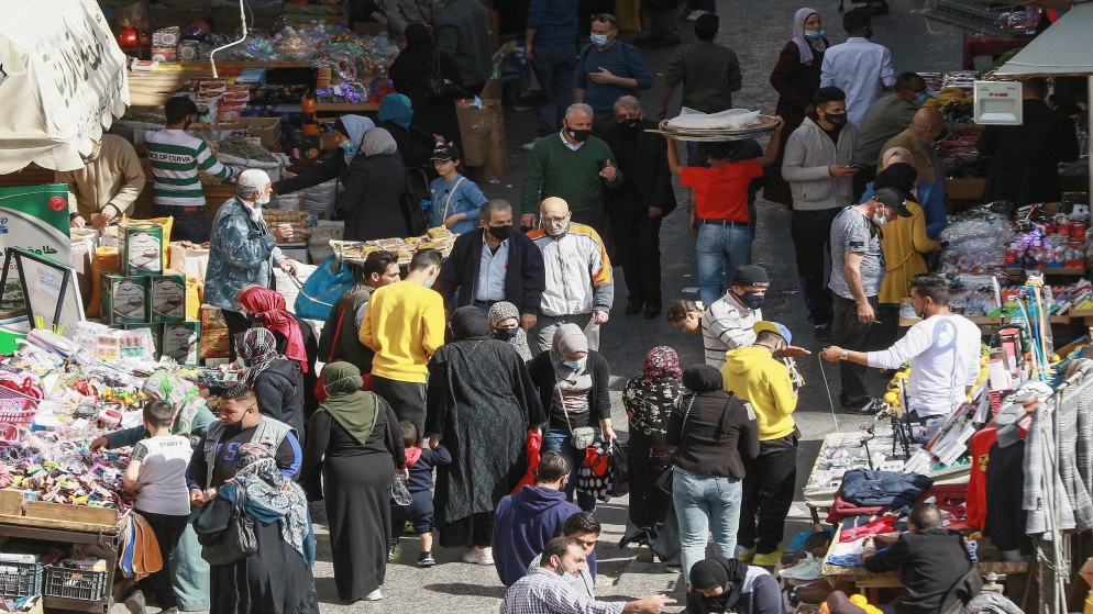 عودة غالبية مظاهر الحياة الطبيعية وإلغاء الحظر بأشكاله الأربعاء