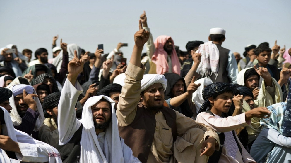 وزير خارجية بريطانيا يبحث مع أمير قطر الوضع في أفغانستان