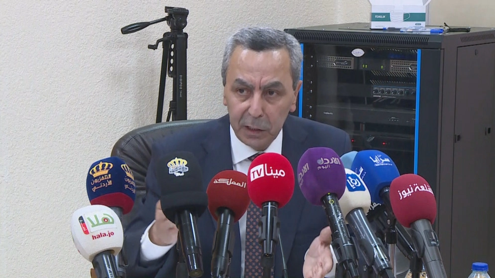 وزير التربية يوجه باستئجار مبانٍ لمعالجة الاكتظاظ في مدارس في لواء المزار الجنوبي